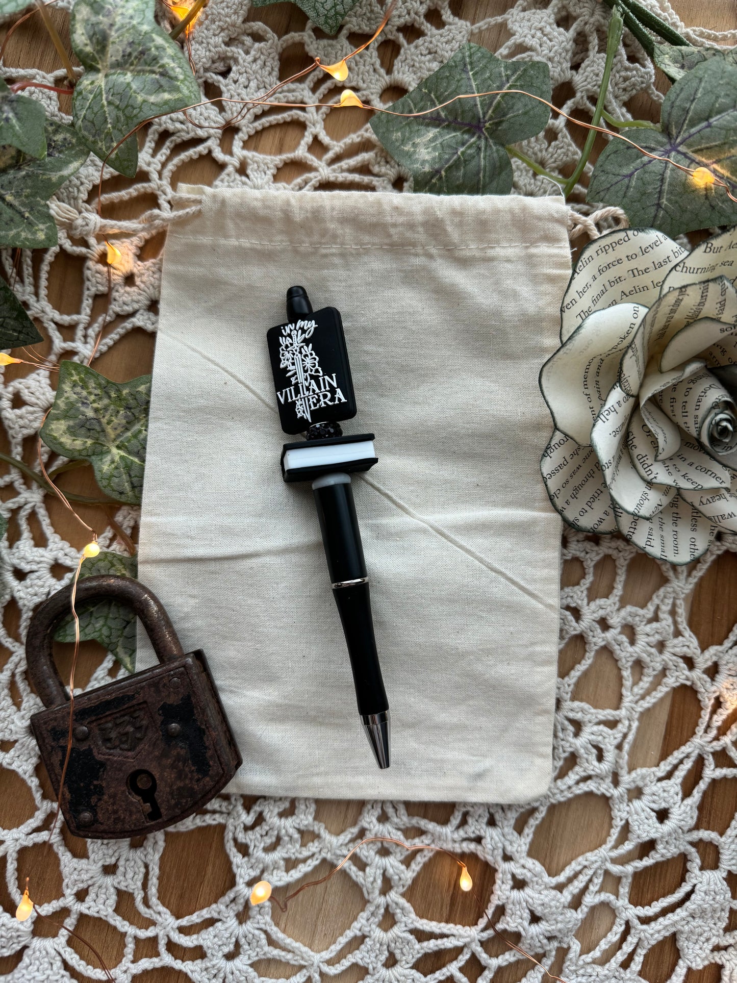 Bookish Pens